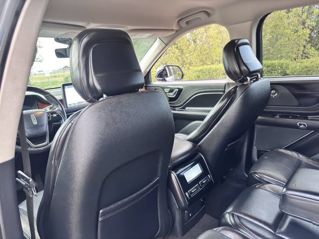 Used 2020 Lincoln Aviator Reserve RWD image 39