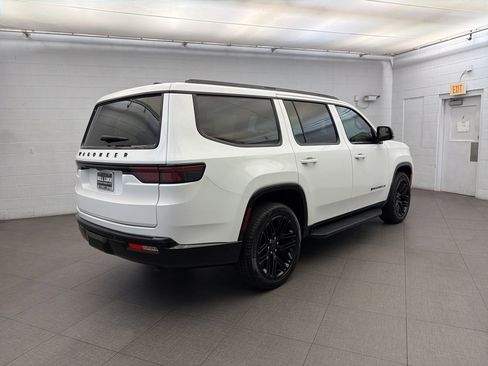 New 2025 Jeep Wagoneer Series II w/ Convenience Group I image 4