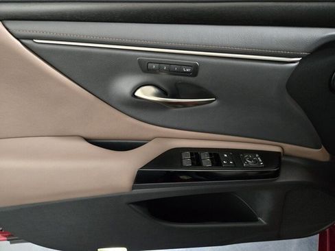 Certified 2025 Lexus ES 350 w/ Premium Package image 29