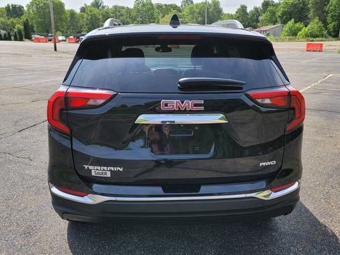 Used 2021 GMC Terrain SLT AWD/4WD image 10