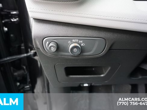 Used 2025 Chevrolet TrailBlazer LT FWD image 37