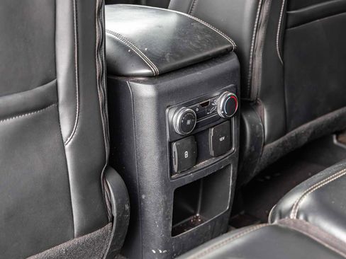 Used 2021 Ford Explorer XLT w/ Equipment Group 202A image 20