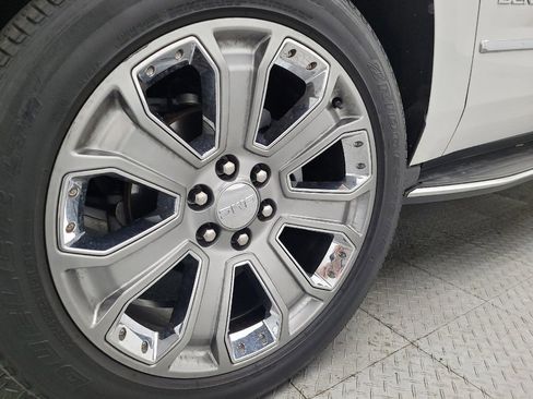 Used 2016 GMC Yukon Denali w/ Open Road Package image 31