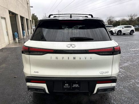 Certified 2023 INFINITI QX60 Autograph image 3