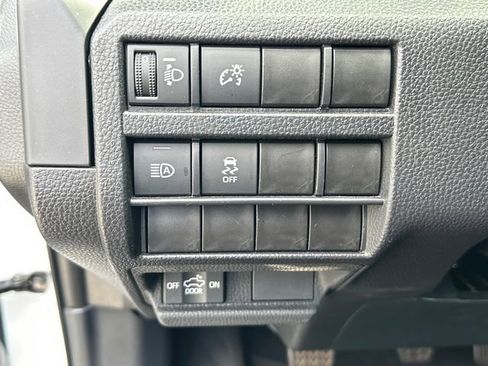 Used 2024 Toyota Tacoma SR AWD/4WD image 13