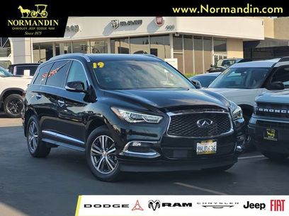 Used 2019 INFINITI QX60 Luxe w/ Essential Package