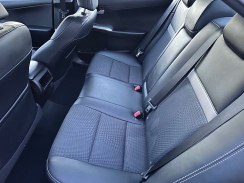 Used 2014 Toyota Camry SE image 6
