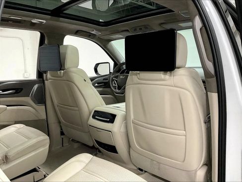 Used 2024 Cadillac Escalade Sport Platinum w/ LPO, ONYX Package AWD/4WD image 46