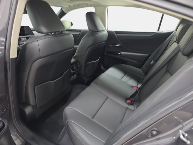 Used 2025 Lexus ES 350 w/ Premium Package FWD image 12