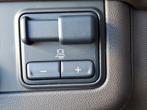 Used 2022 GMC Yukon SLT w/ SLT Luxury Package image 26