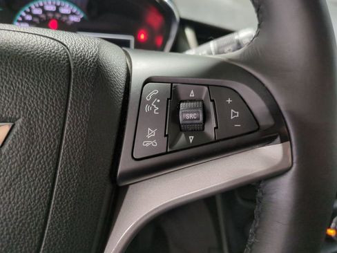 Used 2017 Chevrolet Trax LT w/ Driver Confidence Package image 30