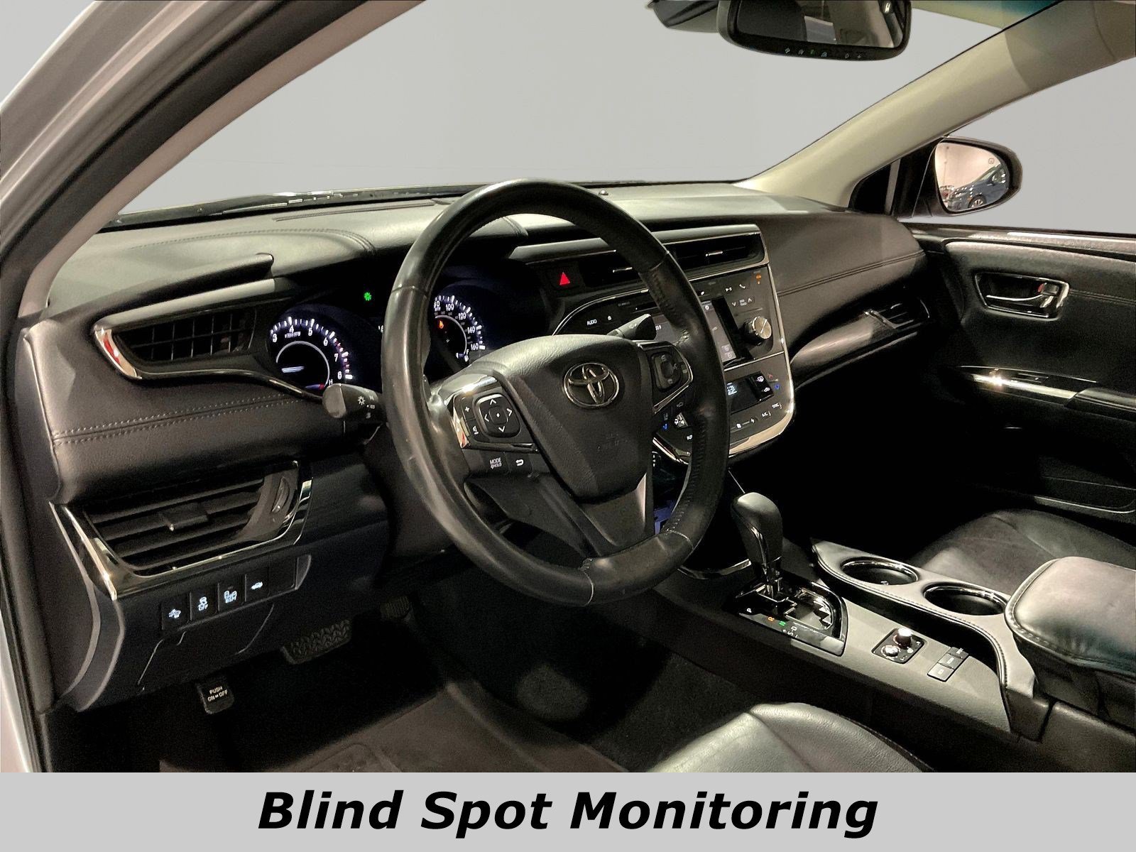 Used 2018 Toyota Avalon Touring FWD image 16