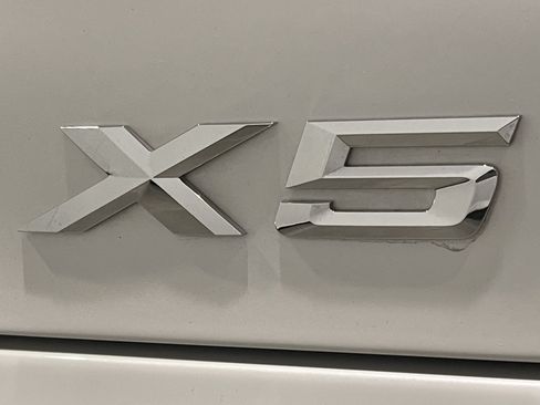 Certified 2024 BMW X5 xDrive40i w/ M Sport Package AWD/4WD image 24