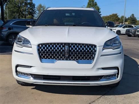 Used 2024 Lincoln Aviator Black Label w/ Dynamic Handling Package image 3