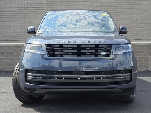 New 2025 Land Rover Range Rover SE image 44