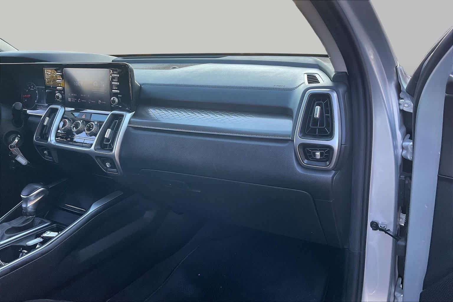 Used 2022 Kia Sorento LX AWD/4WD image 18