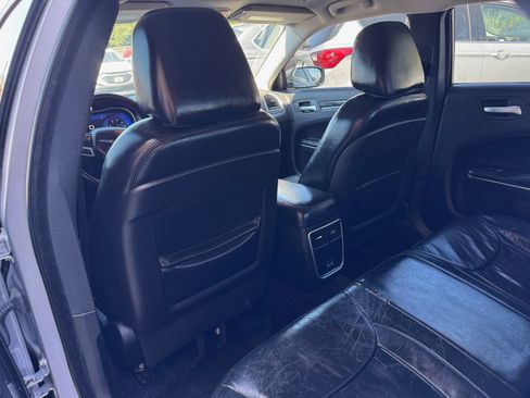 Used 2017 Chrysler 300 Limited AWD/4WD image 15