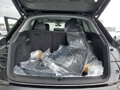 Used 2023 Audi Q5 2.0T Premium w/ Convenience Package image 31