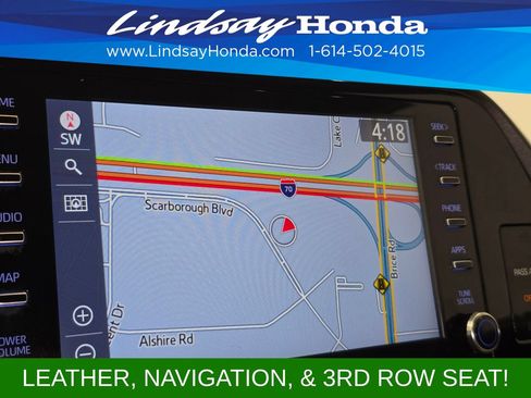 Used 2021 Toyota Highlander XLE AWD/4WD image 18