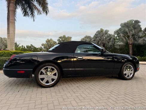 Used 2002 Ford Thunderbird RWD image 10