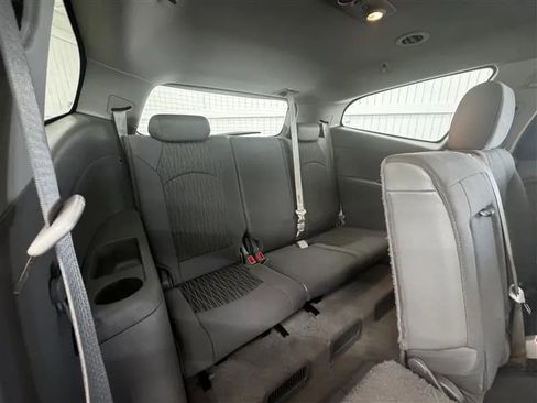 Used 2013 Chevrolet Traverse LT image 12