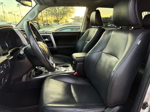 Used 2015 Toyota 4Runner Limited AWD/4WD image 5