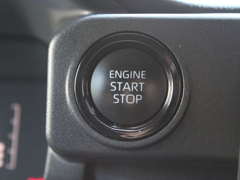 Used 2024 Toyota Tacoma SR5 AWD/4WD image 36
