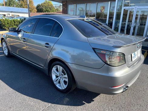 Used 2009 BMW 528i xDrive Sedan image 12