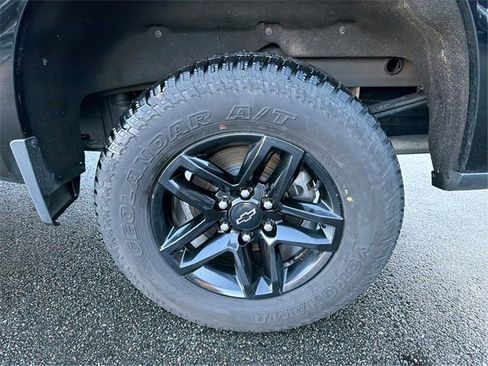 Used 2021 Chevrolet Silverado 1500 LT Trail Boss w/ Convenience Package II image 14