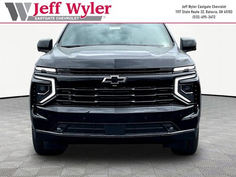 New 2026 Chevrolet Suburban RST w/ RST Capability Package AWD/4WD image 2