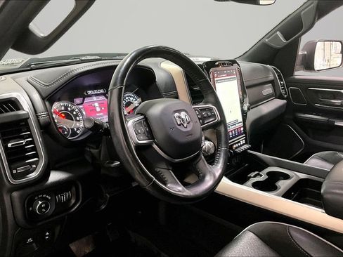 Used 2019 RAM 1500 Laramie image 17