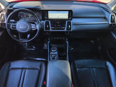 Used 2022 Kia Sorento S image 16