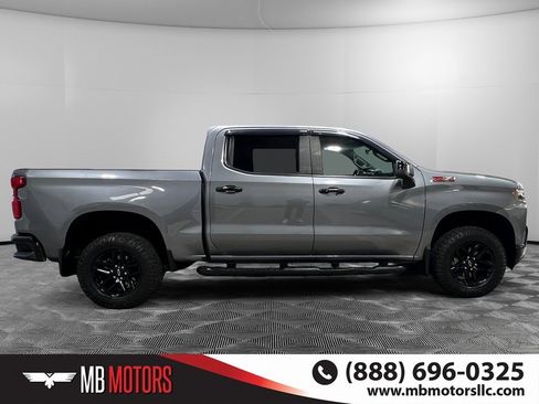 Used 2022 Chevrolet Silverado 1500 LT Trail Boss w/ LT Trail Boss Premium Package image 2