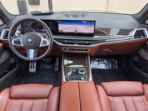 Used 2023 BMW X7 xDrive40i w/ Executive Package AWD/4WD image 13