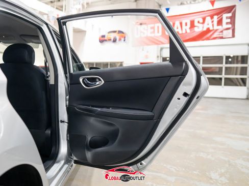 Used 2014 Nissan Sentra SV w/ SV Driver Package image 40