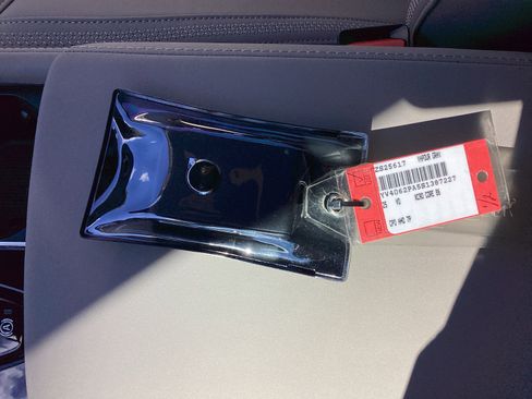 Used 2025 Volvo XC90 B6 Core w/ Protection Package Premier image 38