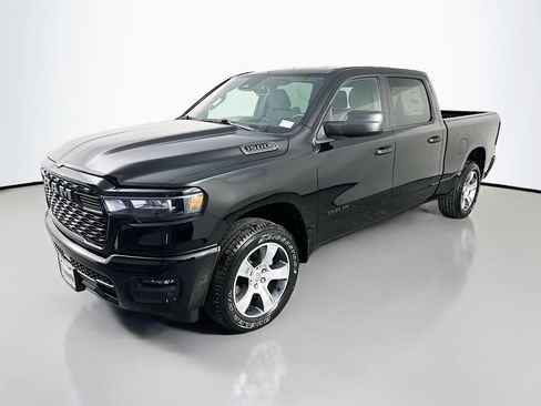 New 2026 RAM 1500 Express AWD/4WD image 3