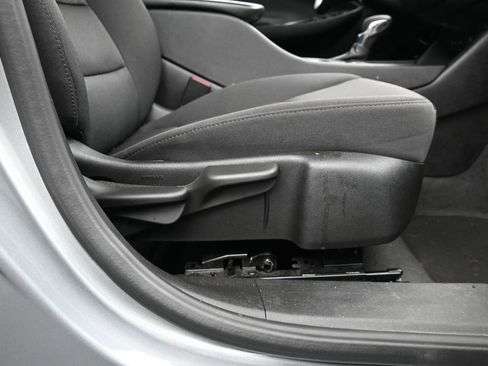 Used 2024 Chevrolet Malibu LT image 13