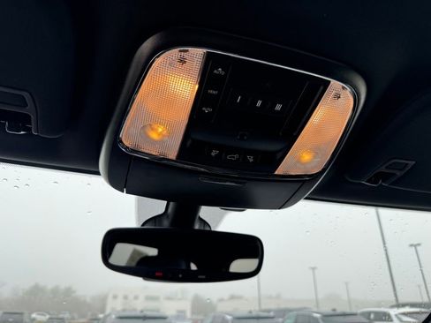 Used 2020 Dodge Durango GT image 23