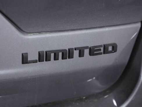 New 2025 Jeep Grand Cherokee Limited w/ Black Appearance Package image 8