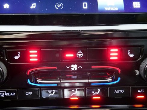 New 2025 Jeep Grand Cherokee L Altitude image 42