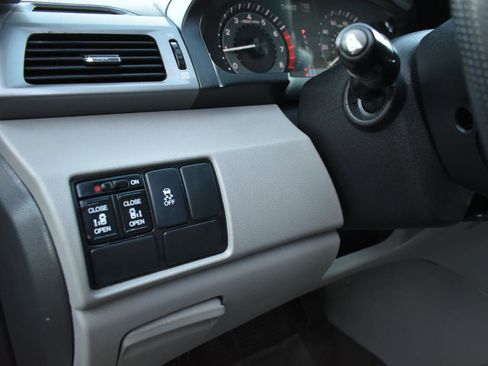Used 2014 Honda Odyssey EX image 42