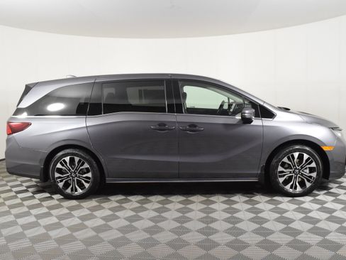 New 2026 Honda Odyssey Elite image 5