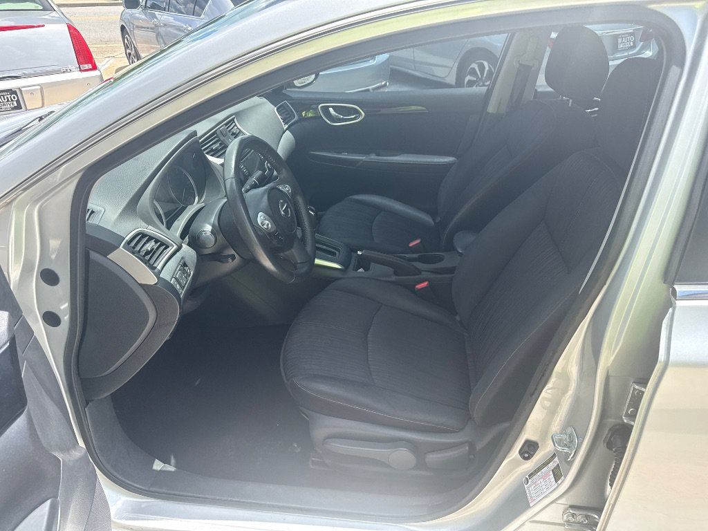 Used 2017 Nissan Sentra SV FWD image 11
