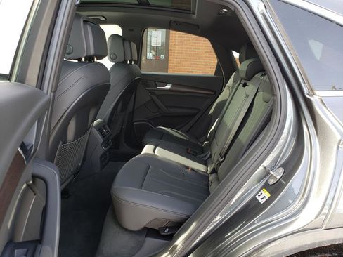 Used 2025 Audi Q5 2.0T Premium Plus w/ Premium Plus Package image 11