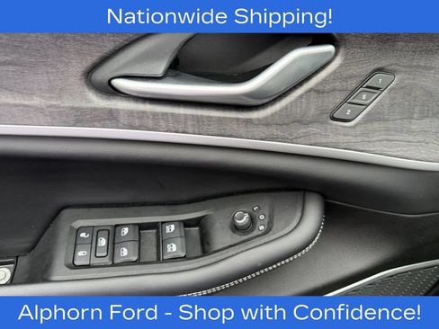 Used 2023 Jeep Grand Cherokee L Limited w/ Luxury Tech Group II AWD/4WD image 9