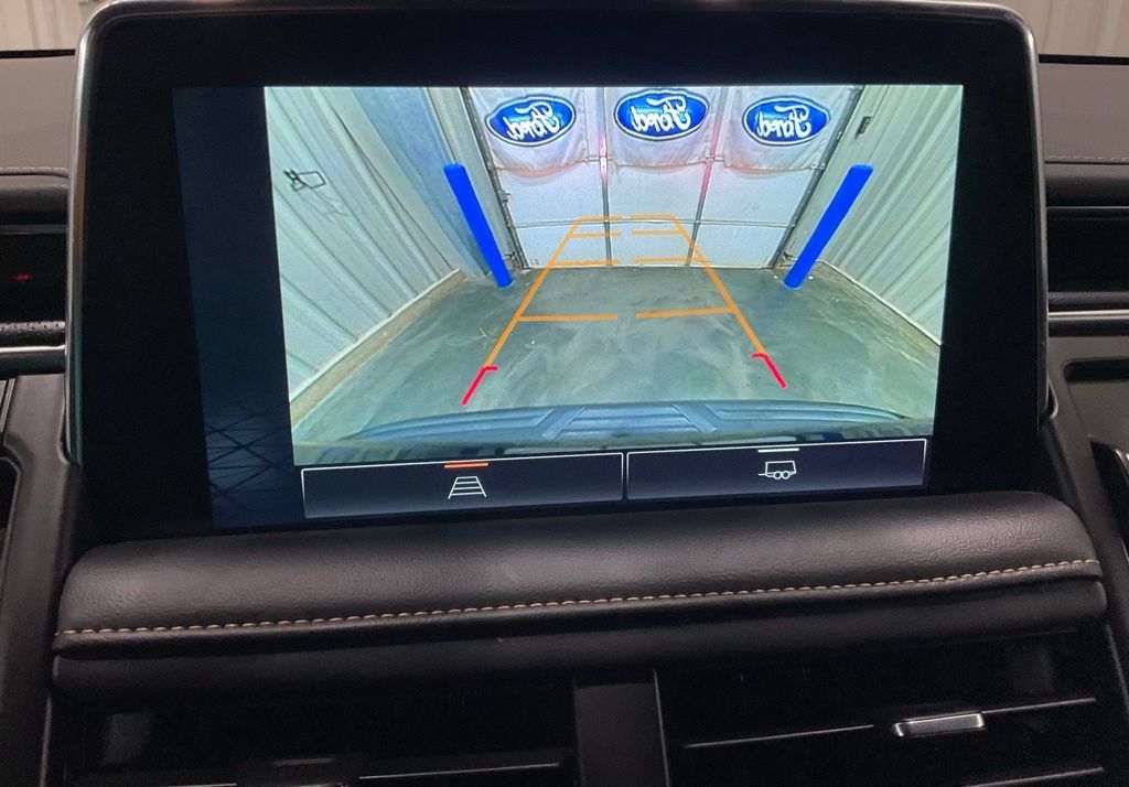 Used 2023 GMC Yukon AT4 w/ LPO, Floor Liner Package AWD/4WD image 25