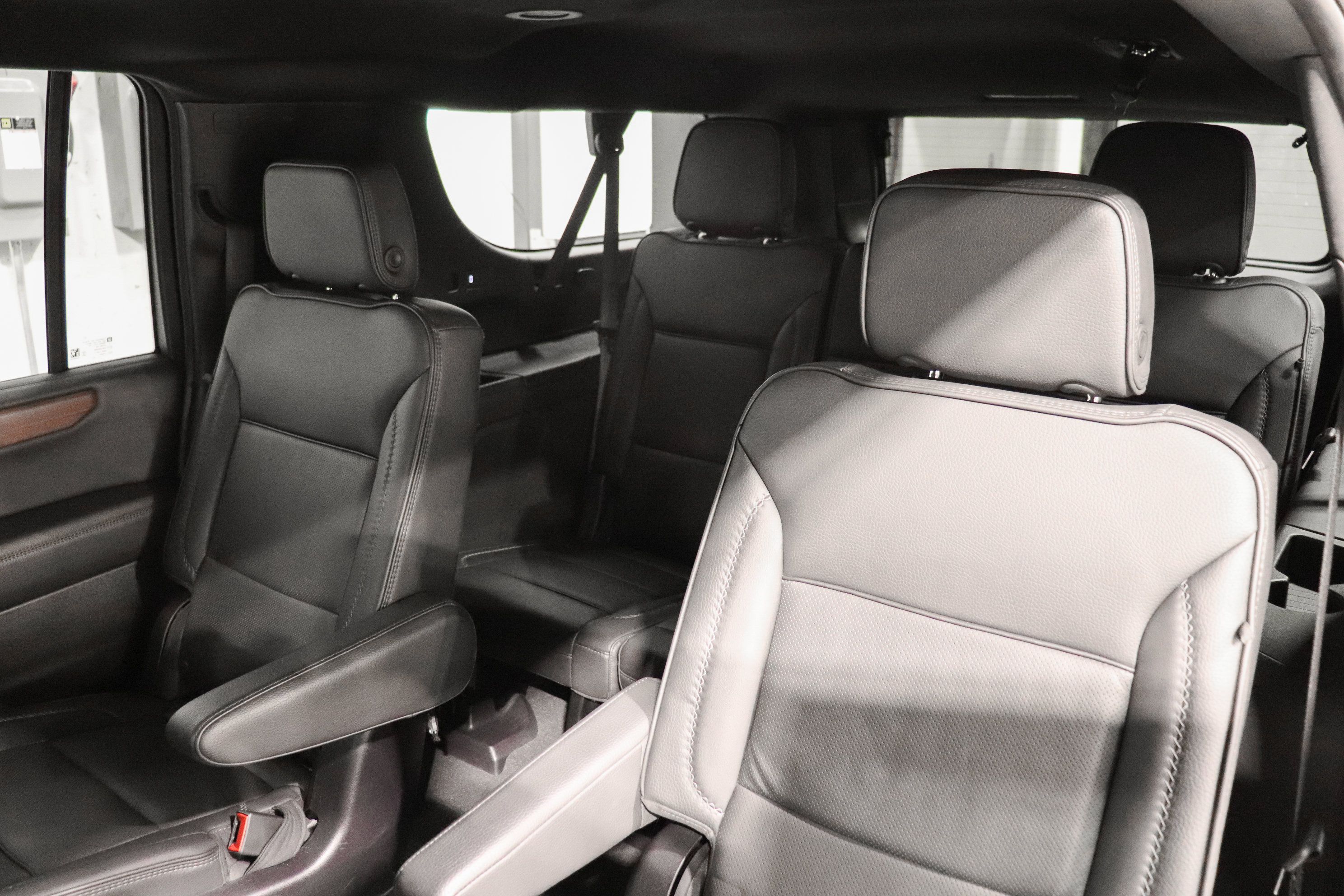 Used 2025 GMC Yukon XL Denali AWD/4WD image 20