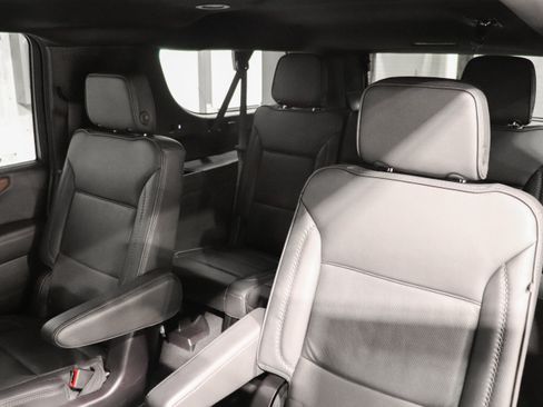Used 2025 GMC Yukon XL Denali AWD/4WD image 20
