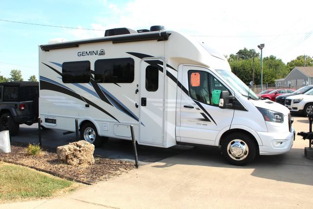 Used 2023 Ford Transit 350 Low Roof DRW AWD image 8